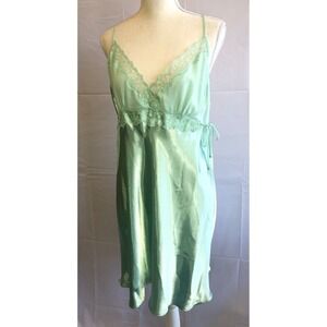 New Delicates Lingerie Women's Large Green Nightgown Satin Adjustable straps